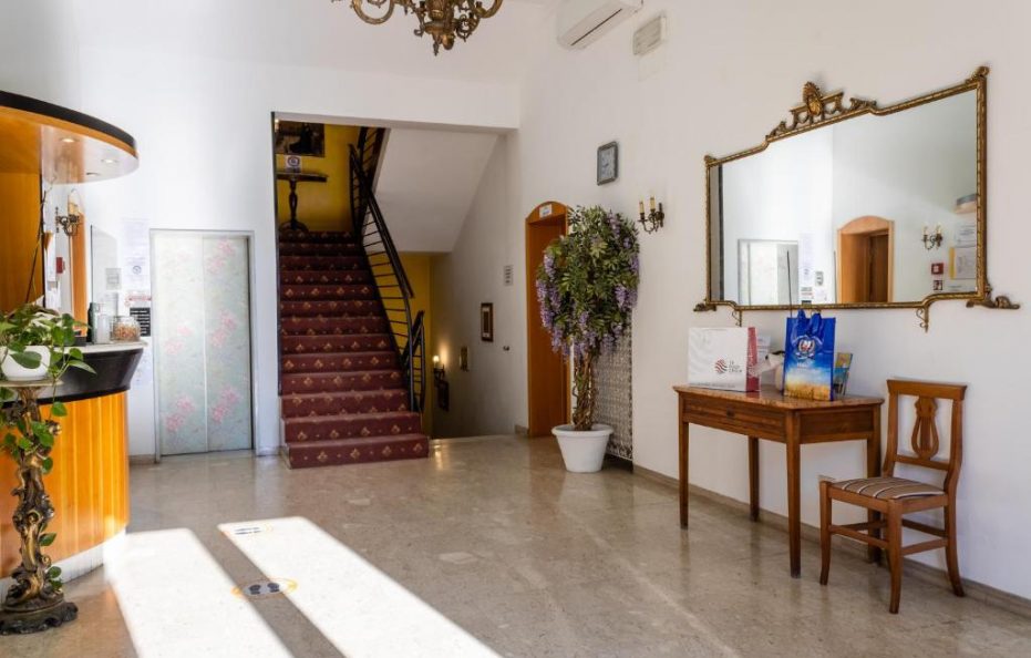 Viesnīca Esedra Rimini